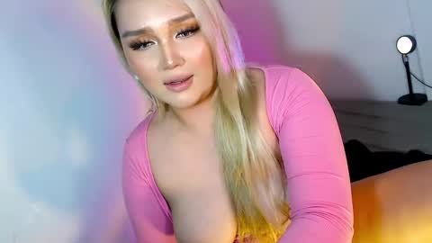 Snapshot of stassy_baby101 chatting on 02-03-25, 01:30 Stassy online show from 02-03-25, 01:30