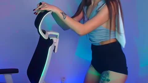 Snapshot of stasy_milk chatting on 12-19-24, 06:56 Stasy online show from 12-19-24, 06:56