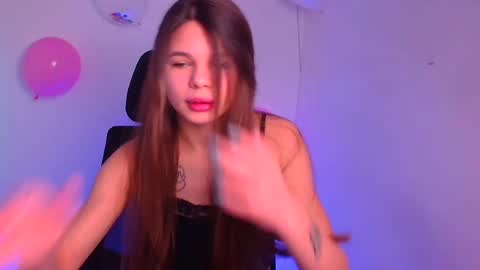 Snapshot of stasy_milk chatting on 02-14-25, 07:07 Stasy online show from 02-14-25, 07:07