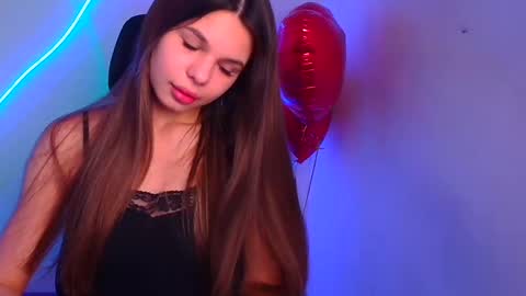 Snapshot of stasy_milk chatting on 02-18-25, 10:27 Stasy online show from 02-18-25, 10:27