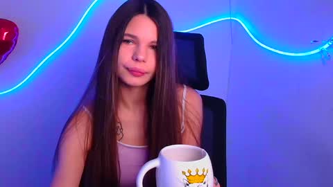 Snapshot of stasy_milk chatting on 02-25-25, 07:09 Stasy online show from 02-25-25, 07:09