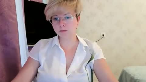 Snapshot of stasya_07 chatting on 05-22-26, 08:42 Stasya online show from 05-22-26, 08:42