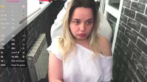 Snapshot of stasya_sunshine chatting on 06-11-26, 04:10 stasya_sunshine online show from 06-11-26, 04:10