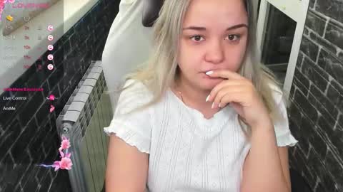 Snapshot of stasyasunshine chatting on 02-02-26, 03:16 stasyasunshine online show from 02-02-26, 03:16