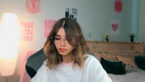 Sara online show from 05-30-26, 12:02