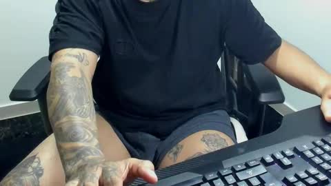 Snapshot of stebankechimba chatting on 10-16-25, 01:50 Stebankechimba online show from 10-16-25, 01:50
