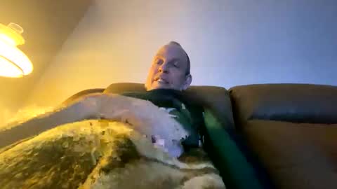 steel259373 online show from 06-08-26, 03:40