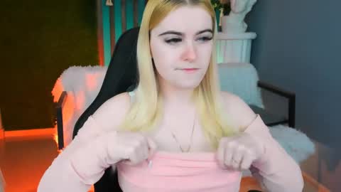 stef_nicks online show from 04-21-26, 09:04