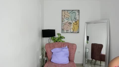 Snapshot of stefa_hait chatting on 10-17-25, 08:55 Stefa online show from 10-17-25, 08:55