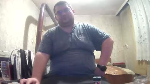 Snapshot of stefan90pt chatting on 11-16-25, 08:25 Stefan online show from 11-16-25, 08:25