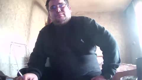 Snapshot of stefan90pt chatting on 01-15-26, 08:41 Stefan online show from 01-15-26, 08:41