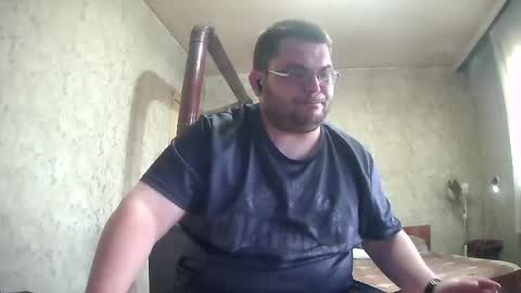 Snapshot of stefan90pt chatting on 07-04-26, 05:57 Stefan online show from 07-04-26, 05:57