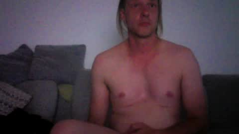 Snapshot of stefanausrosach chatting on 08-03-26, 06:11 stefanausrosach online show from 08-03-26, 06:11