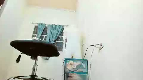 Snapshot of stefaniatsxxx chatting on 01-08-25, 11:43 stefania online show from 01-08-25, 11:43