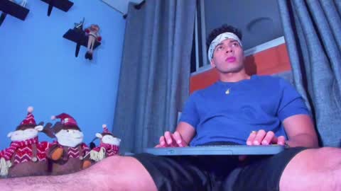 Stefann Salvatore online show from 12-19-24, 02:23