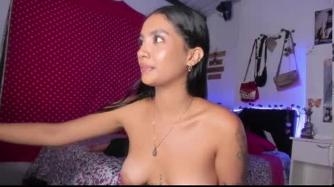 Im MiaIts my first day here  online show from 12-28-24, 06:17