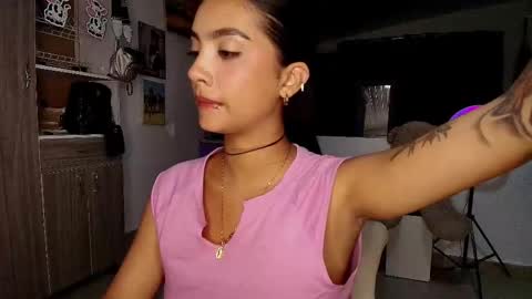 Im MiaIts my first day here  online show from 09-13-25, 12:43