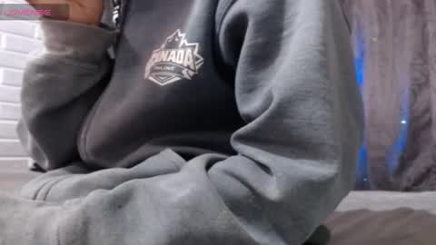 stefany_pablo1 online show from 10-22-25, 01:33