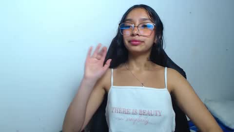 Stefanny lopez online show from 03-06-25, 12:09