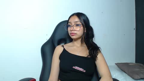 Stefanny lopez online show from 03-11-25, 12:17