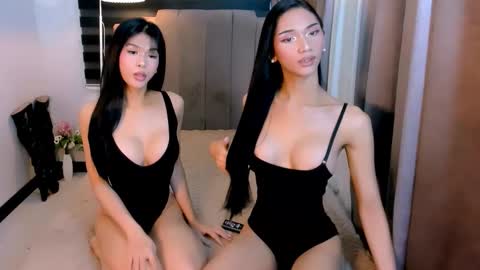 Snapshot of steffani_deluxe chatting on 02-10-26, 02:26 STEF online show from 02-10-26, 02:26