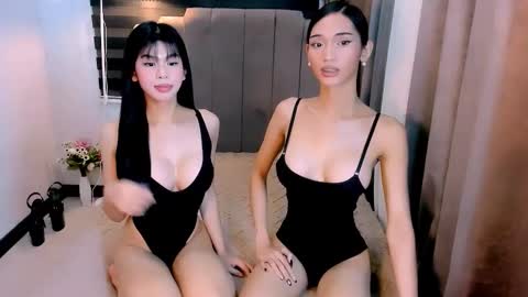 Snapshot of steffani_deluxe chatting on 02-19-26, 02:51 STEF online show from 02-19-26, 02:51