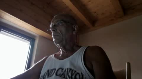 Snapshot of stefi444466 chatting on 07-06-26, 04:53 stefi444466 online show from 07-06-26, 04:53
