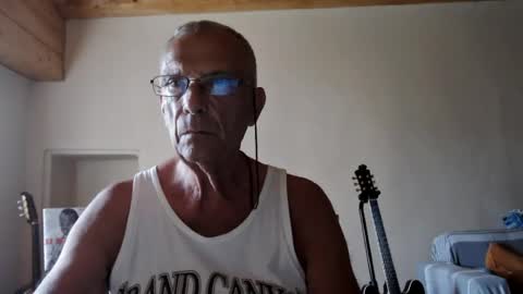 Snapshot of stefi444466 chatting on 07-19-26, 03:38 stefi444466 online show from 07-19-26, 03:38