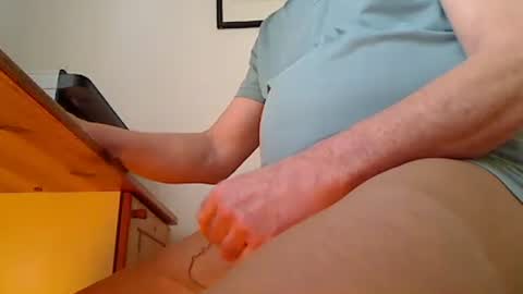 Snapshot of stefison chatting on 02-25-26, 08:57 stefan online show from 02-25-26, 08:57