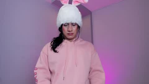 Stefany Bratz online show from 04-14-26, 05:02