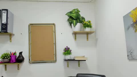 Snapshot of stefy_cg chatting on 04-30-26, 08:57 Stefy online show from 04-30-26, 08:57