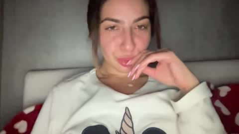 Snapshot of stefy_glow chatting on 11-25-25, 09:59 stefy_glow online show from 11-25-25, 09:59