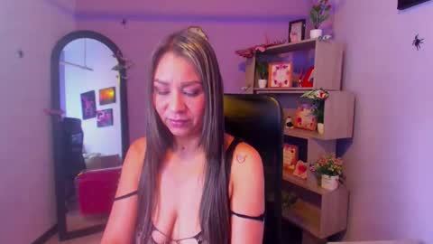 stefy_zea online show from 11-04-25, 06:40