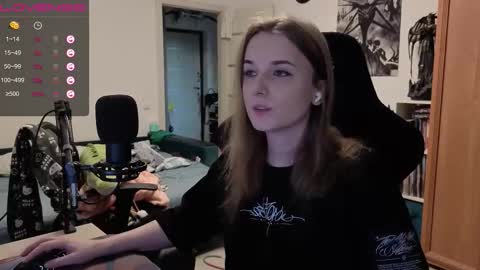 Snapshot of stella_and_carol chatting on 10-11-25, 02:15 Diana online show from 10-11-25, 02:15