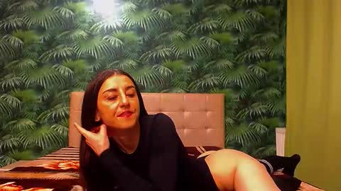 Snapshot of stella_john chatting on 12-02-25, 05:57 Stella John online show from 12-02-25, 05:57