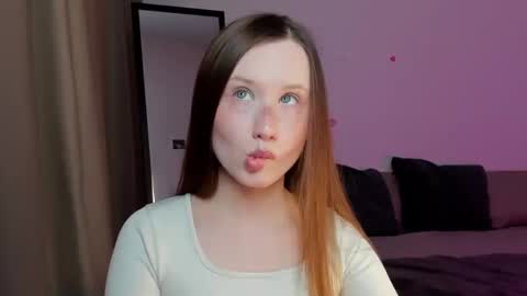 stella_sunny online show from 12-22-24, 03:00