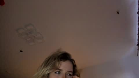 Asella online show from 12-21-24, 12:27