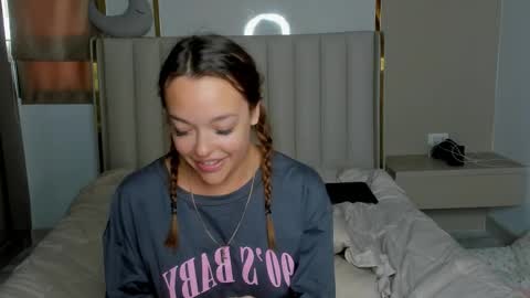 stella online show from 04-09-26, 06:19