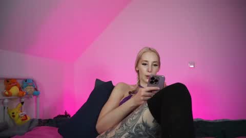 StellaCinderella online show from 03-05-25, 02:23