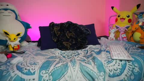Snapshot of stellacinderella chatting on 05-13-26, 02:03 StellaCinderella online show from 05-13-26, 02:03