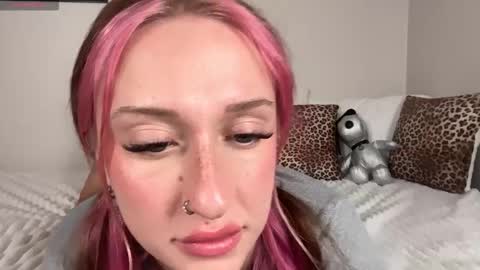 Snapshot of stellacorbet chatting on 02-18-26, 05:25 stellacorbet online show from 02-18-26, 05:25