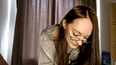 Stella online show from 09-10-25, 07:19