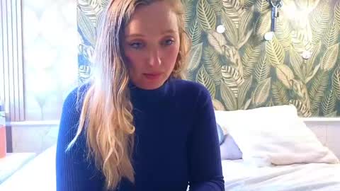 StellaFlowerPower online show from 05-07-26, 11:15