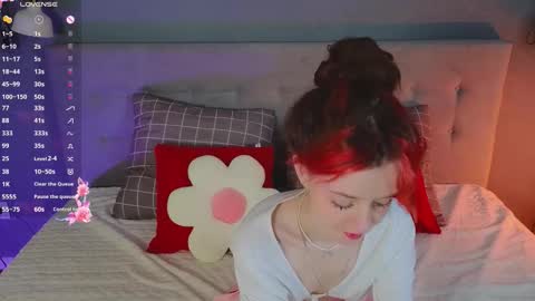 Stella online show from 03-26-26, 03:45