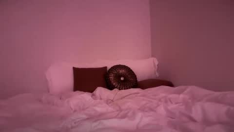 stellapearl online show from 09-25-25, 05:55