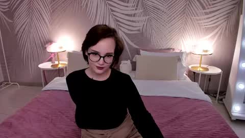 Stella online show from 03-01-25, 10:45