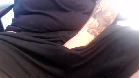 Snapshot of steltzor93 chatting on 05-12-26, 02:58 steltzor93 online show from 05-12-26, 02:58