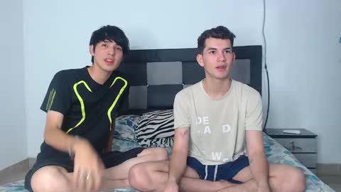 Snapshot of stepben_and_daniel chatting on 03-12-26, 07:42 Stepben and Daniel online show from 03-12-26, 07:42