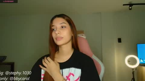 Snapshot of steph_y1030 chatting on 03-12-25, 03:35 stephany online show from 03-12-25, 03:35