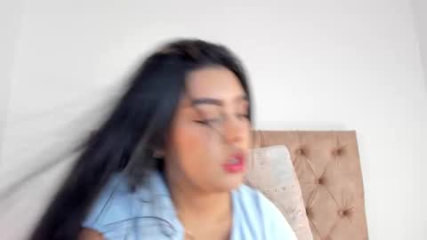 Stephania  online show from 09-18-25, 09:22